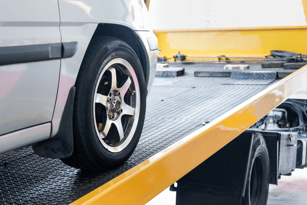 Flatbed Auto Transport Advantages